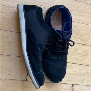 Navy blue felt TOMS Oxfords